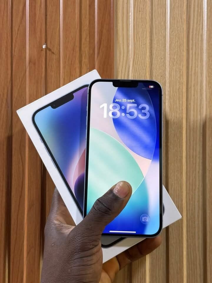 iPhone 14 bleu neuf