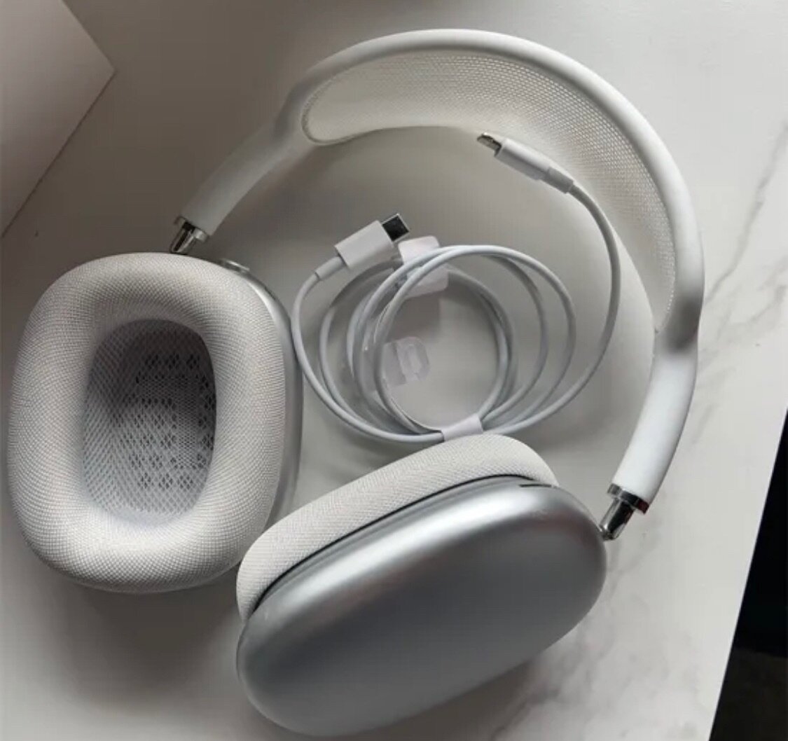 Casque sans fil avec étui