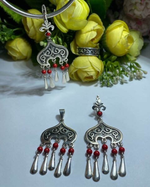 ЭТНО-КОМПЛЕКТЫ с натуральными камнями