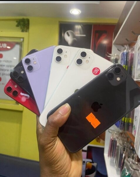 iPhone 11 (128gb) uk use