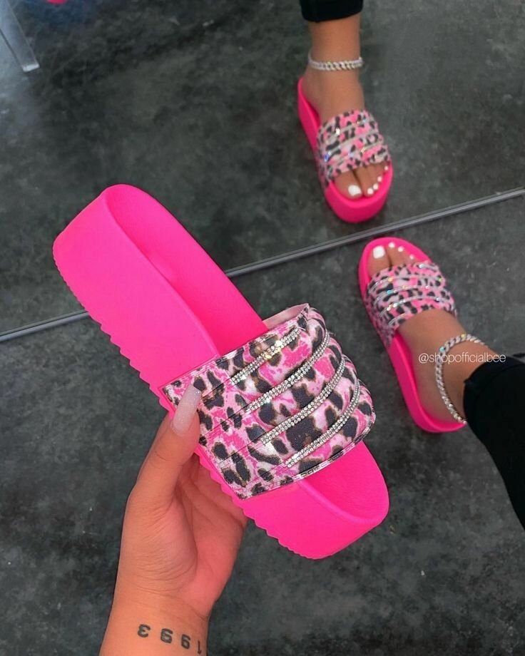 Women's slippers