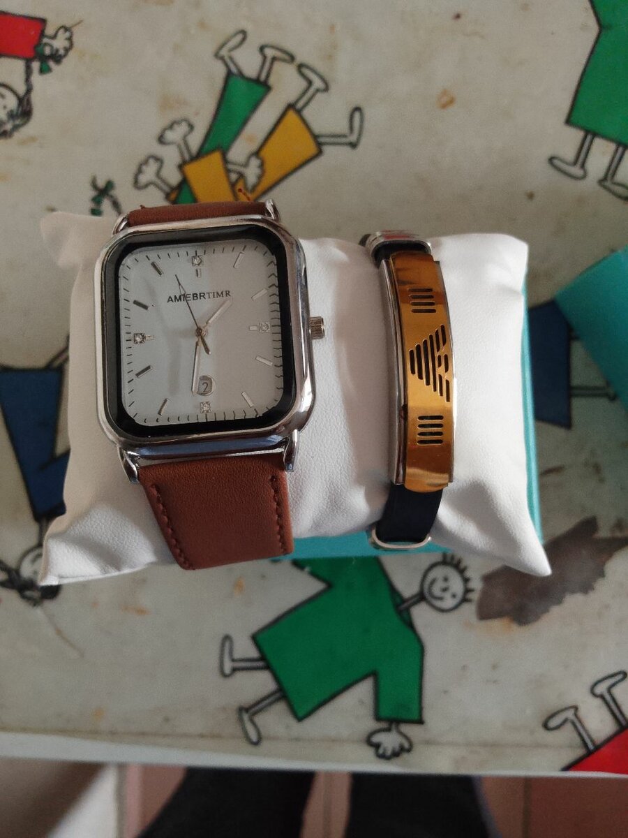 Montre rectangle élégante