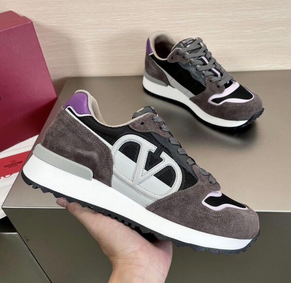 Baskets en daim élégantes