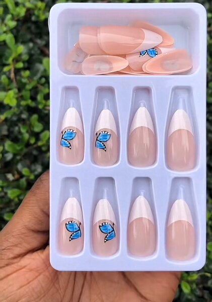 Ongles Pressés Décoratifs