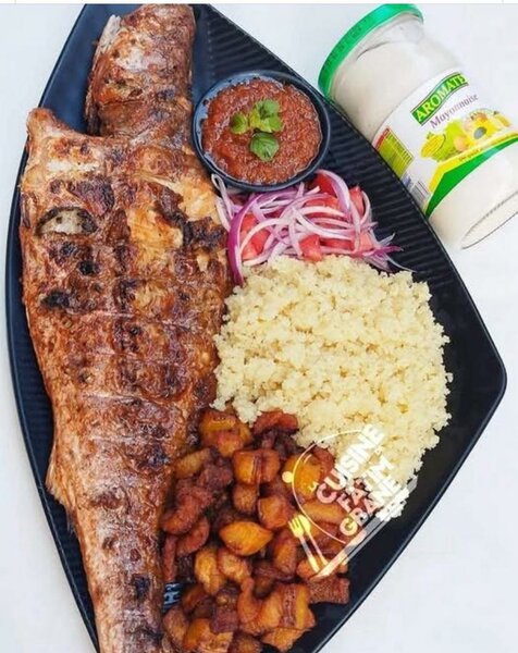 Plat poisson grillé et garnitures