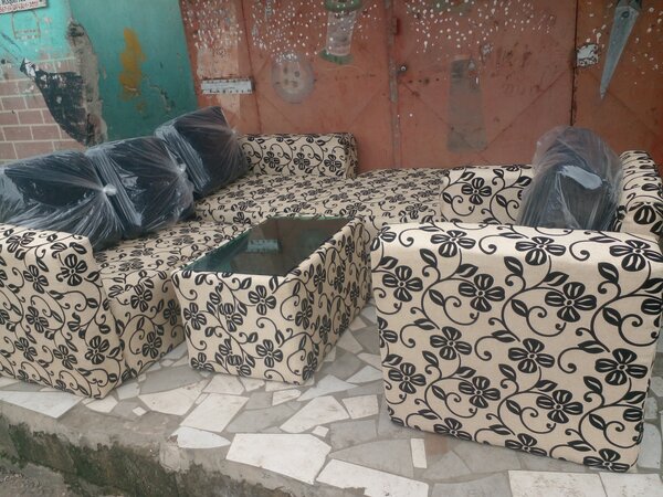 Ensemble de salon floral élégant