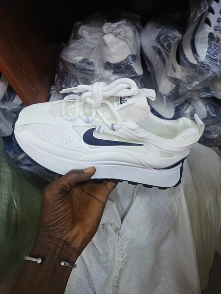 Chaussures élégantes homme