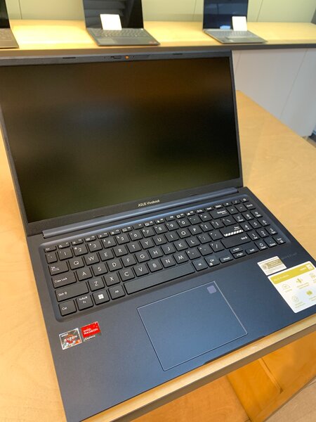 Asus VivoBook 15