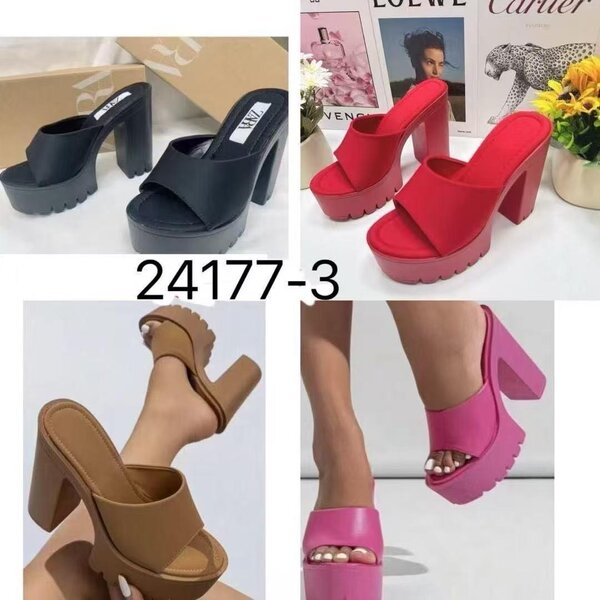 Sabots à talons hauts élégants