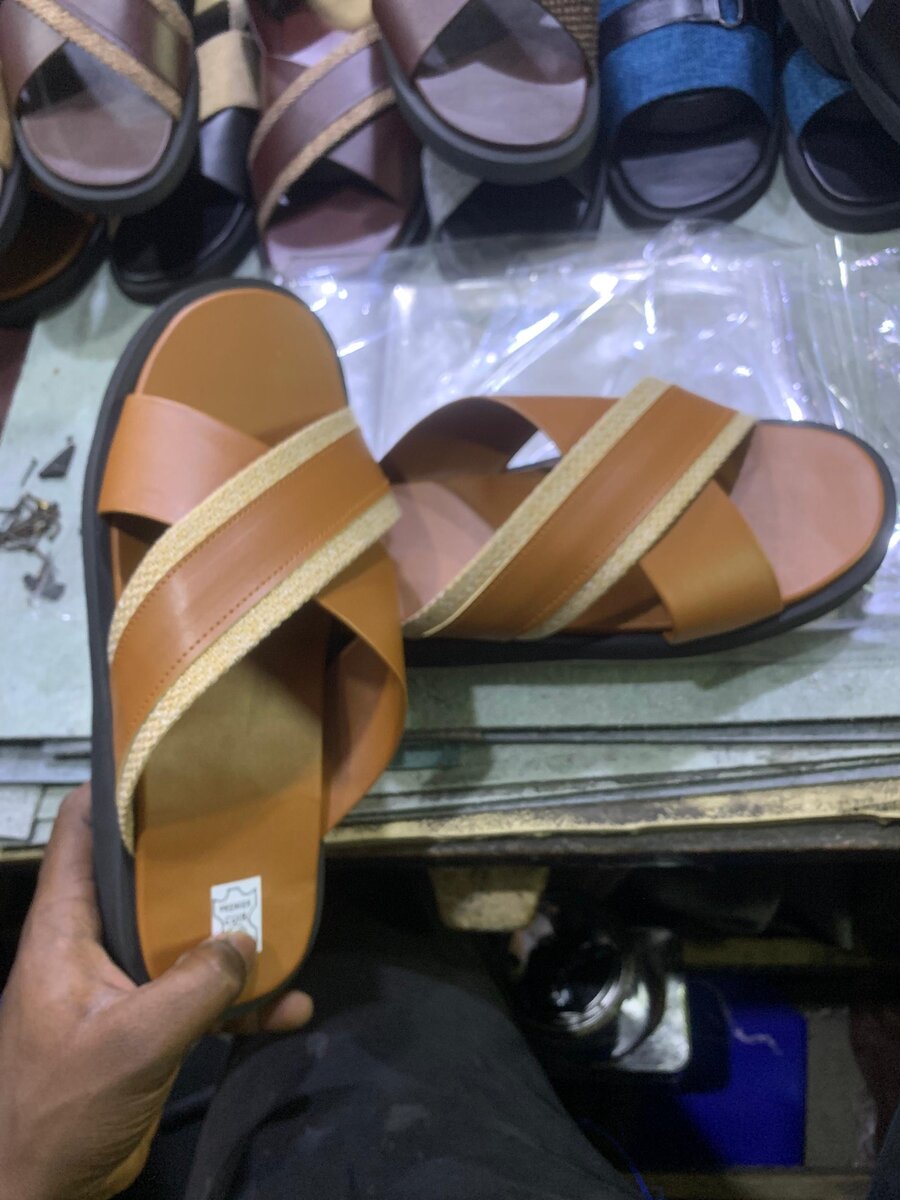 Sandales tressées en cuir