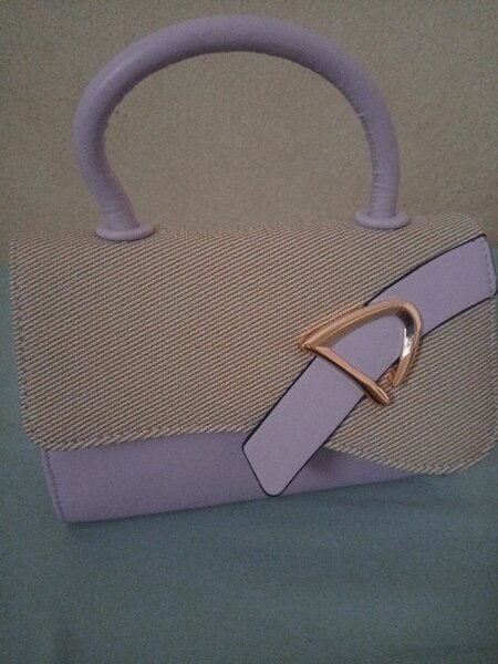 Sac à main élégant en tissu