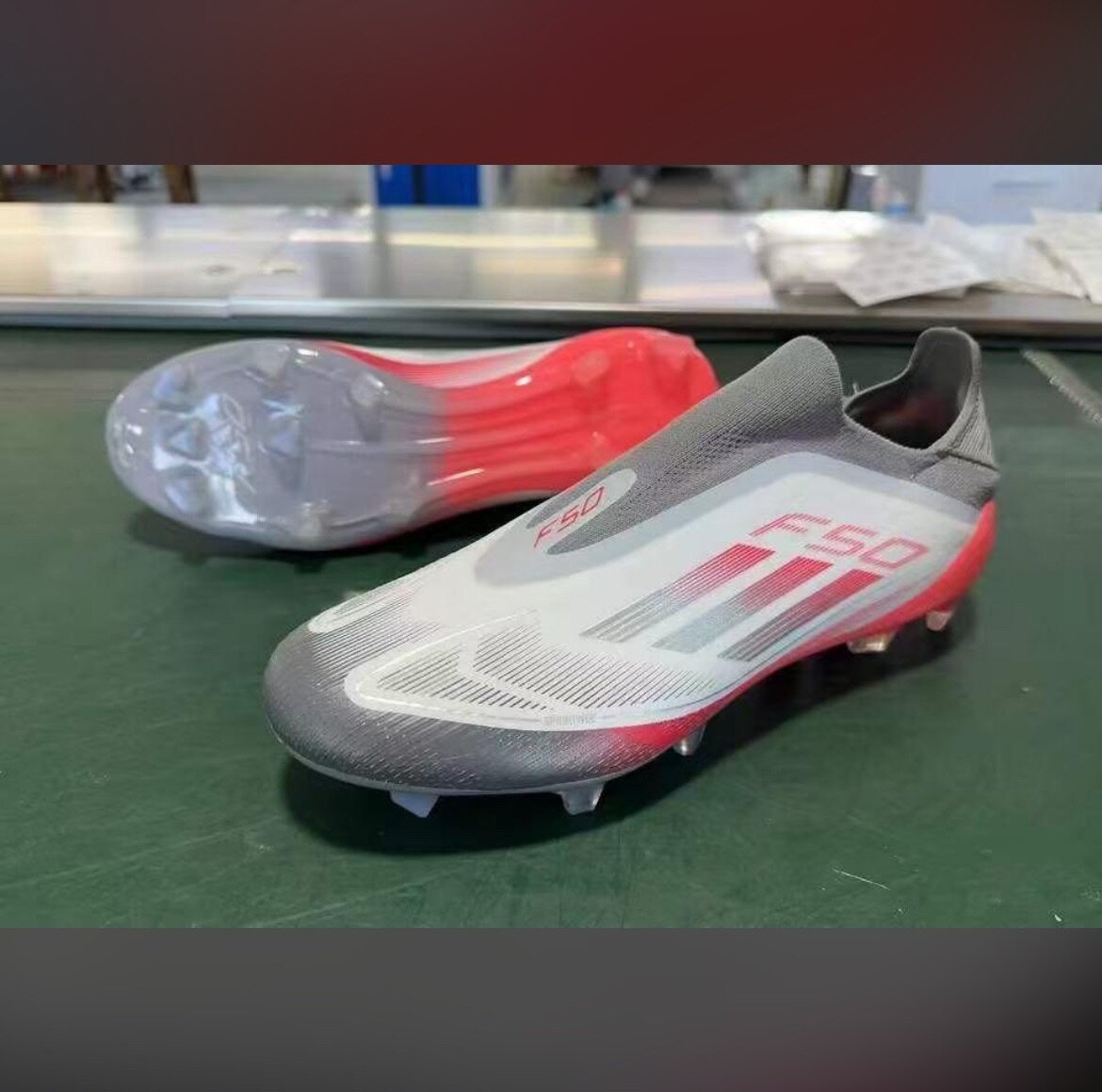 Chaussures de Football F50