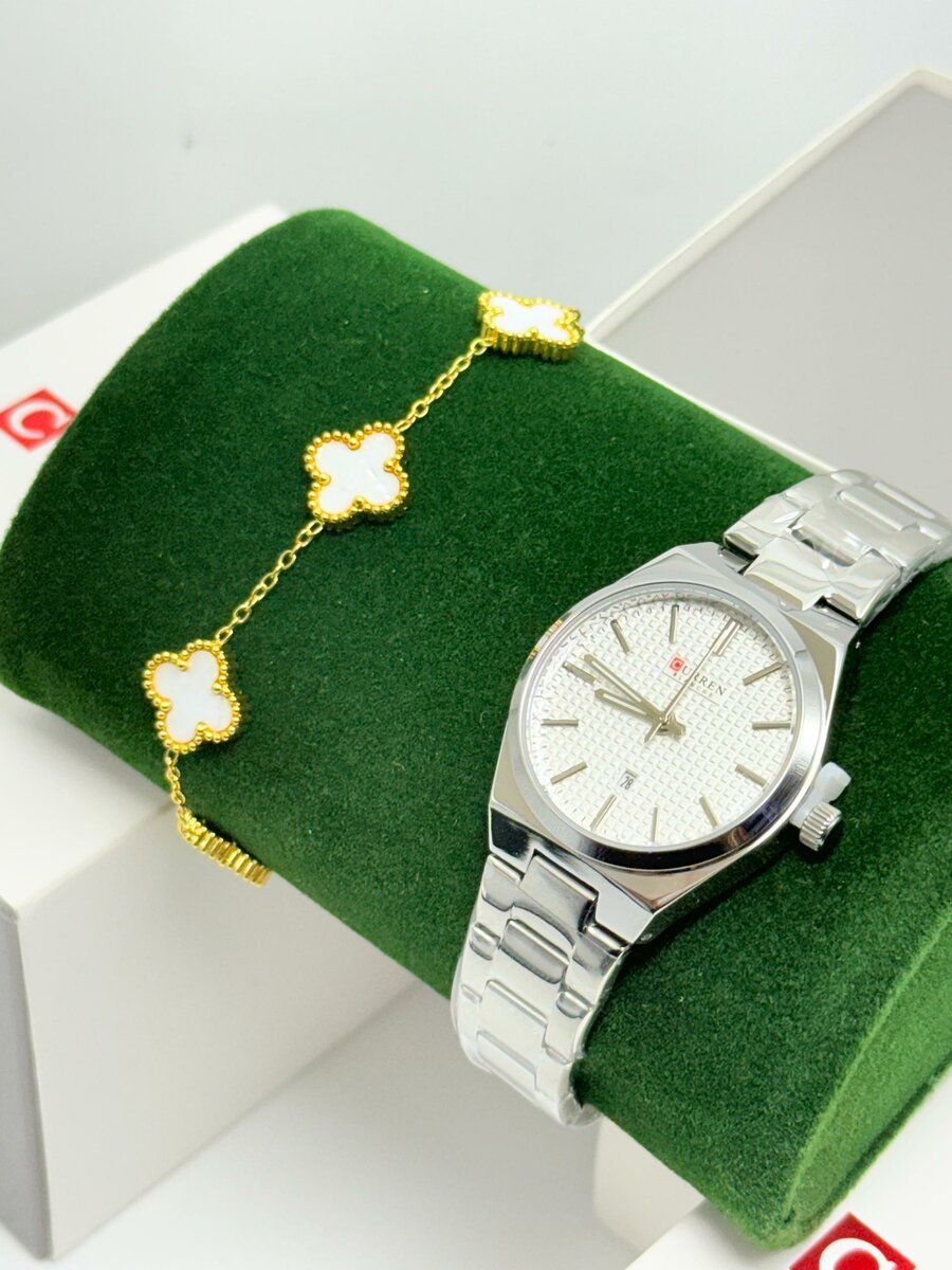 Montre élégante avec bracelet