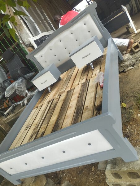 lit 2 places capitonné