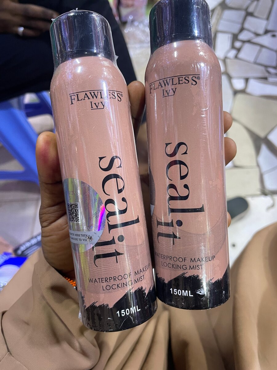 Flawless LVY Makeup Mist