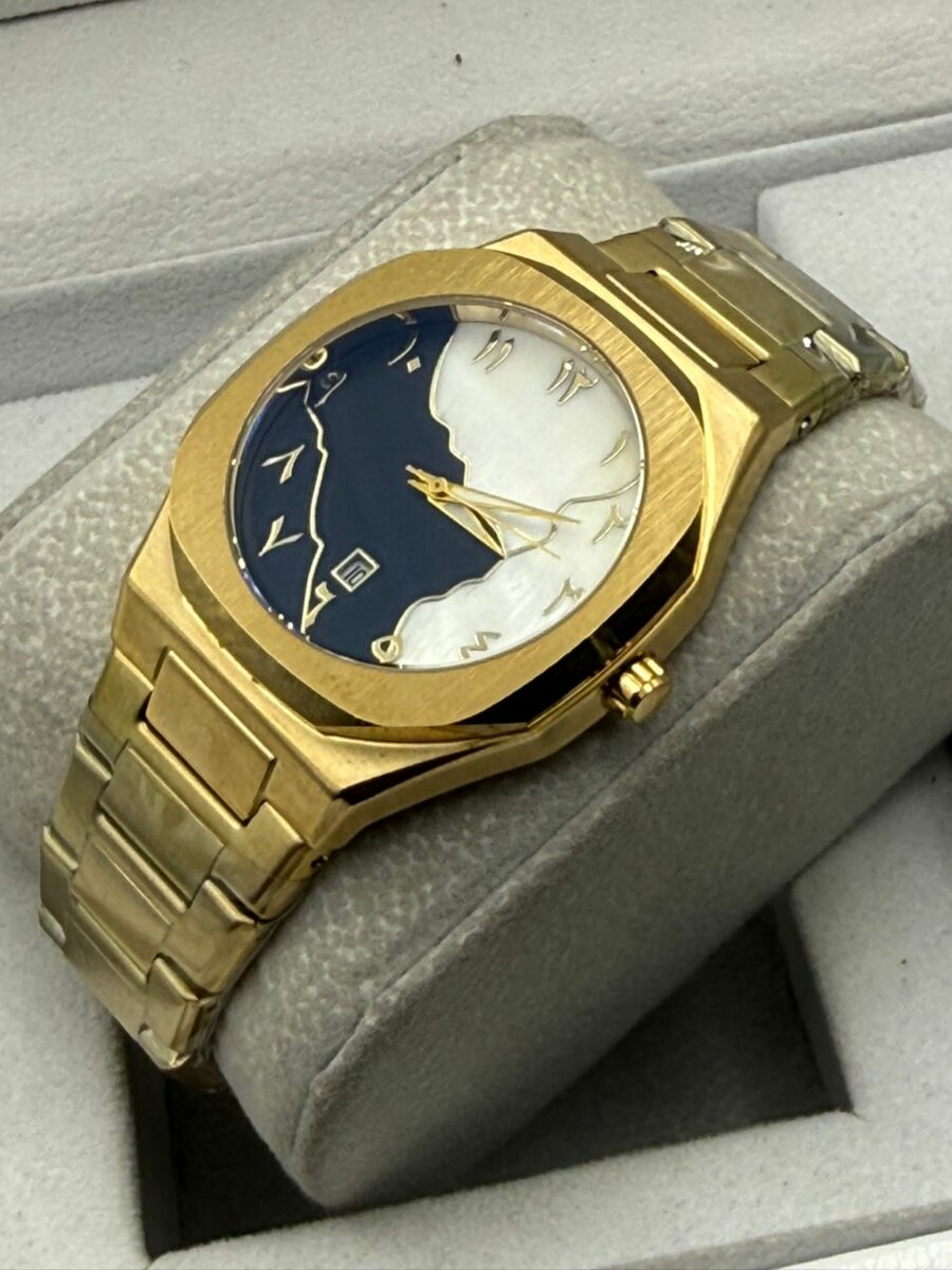 Montre élégante en acier inoxydable