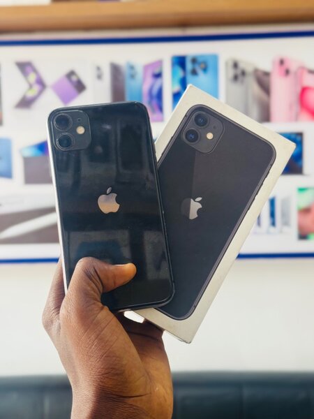 iPhone 11 64 Gb simple