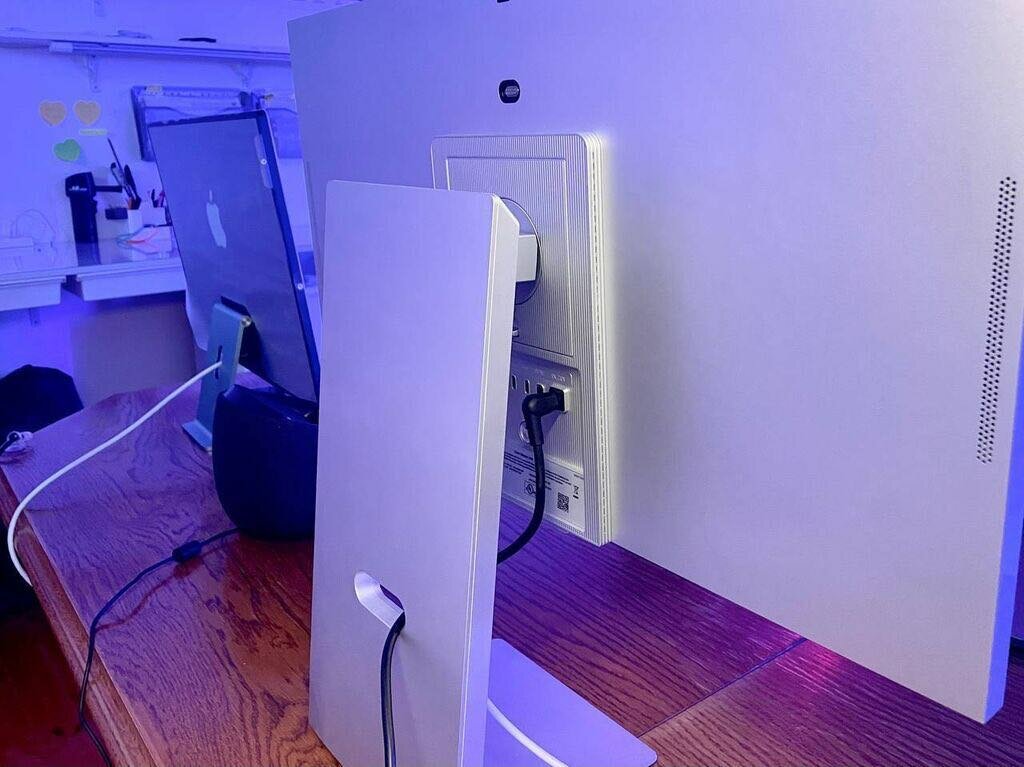 5К монитор Samsung Viewfinity S9