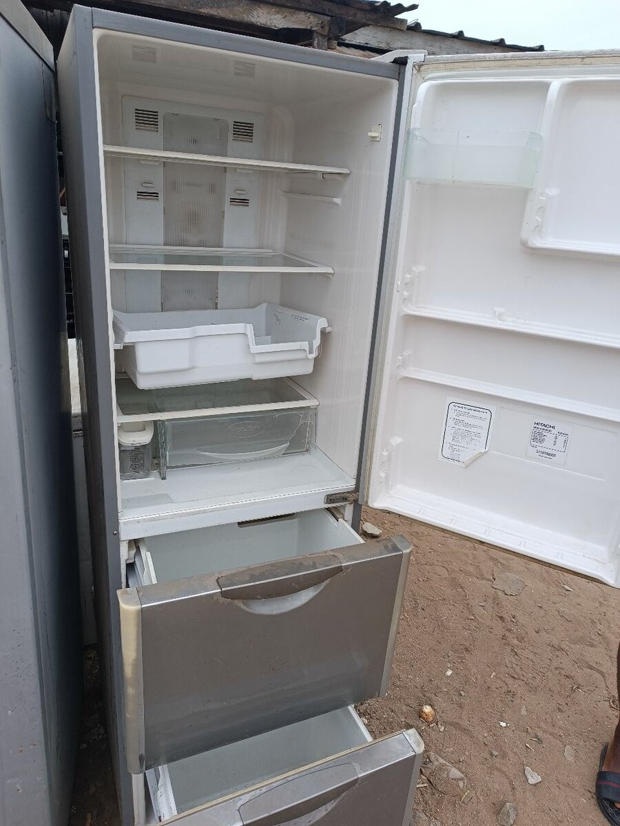 Réfrigérateur combiné moderne