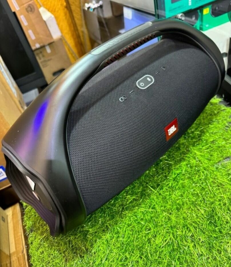 JBL Boombox