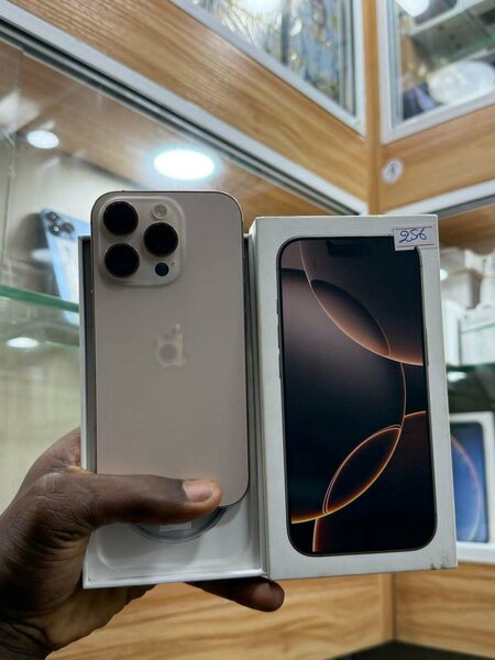 iPhone 16pro 256giga CE