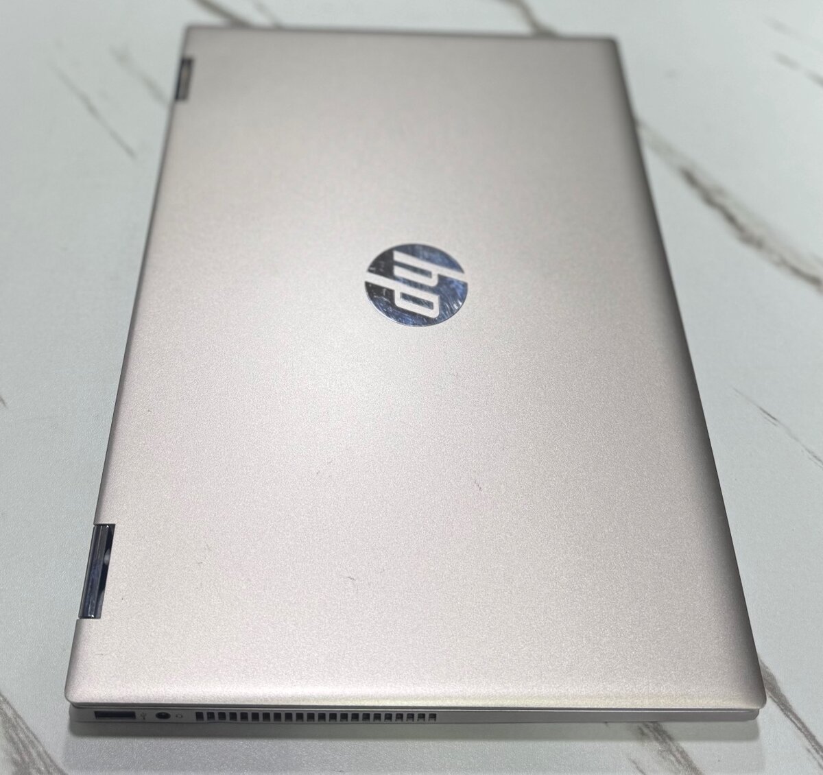 HP Pavilion x360 core i5 10th