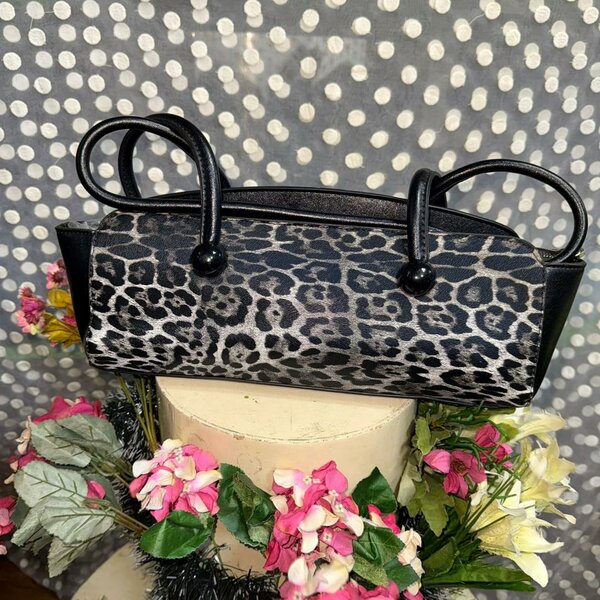 Sac à main léopard élégant