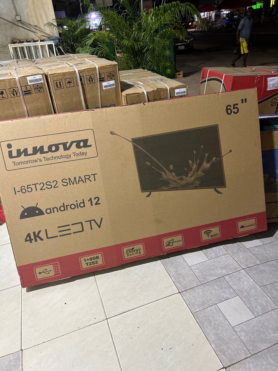 Innova 65 inches android/ smart TV