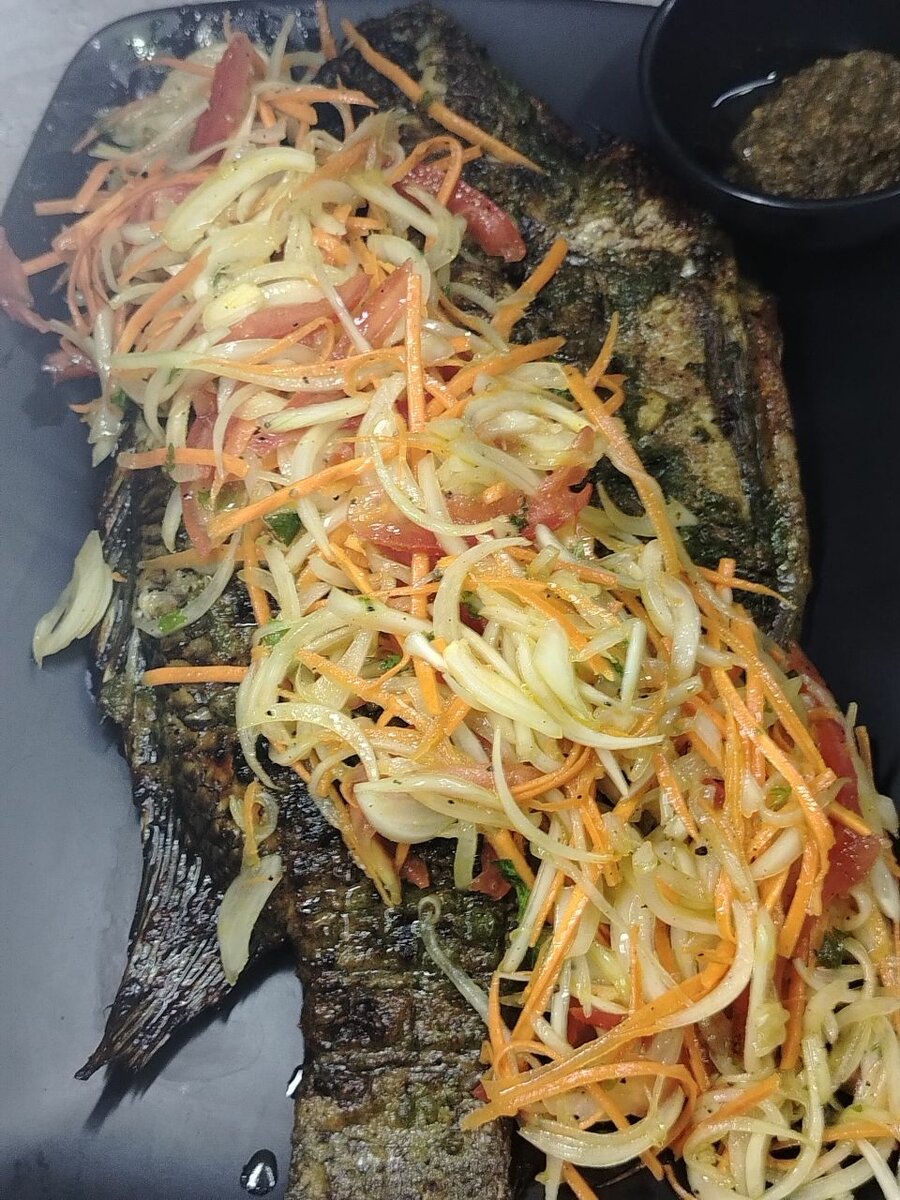 Poisson Grillé avec Légumes