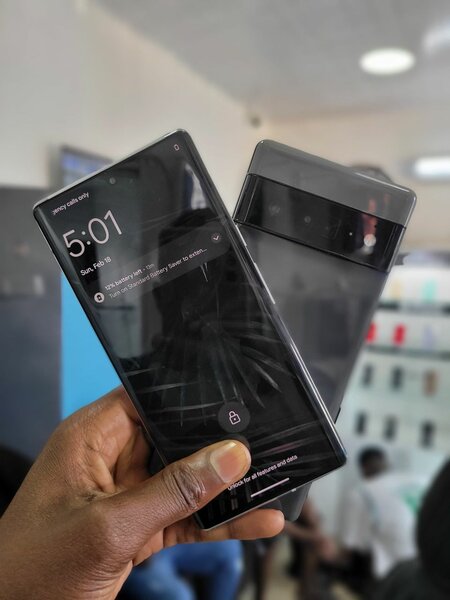 Google Pixel 6pro 256gb strong battery & in excellent condit