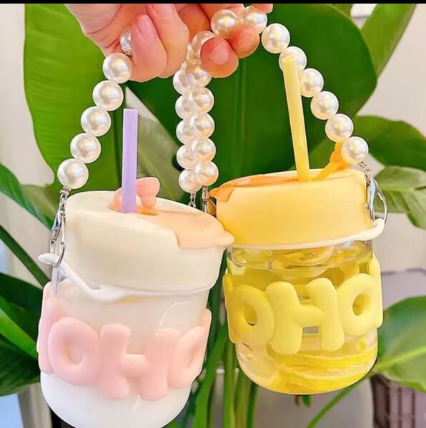 Gourdes mignonnes avec perles