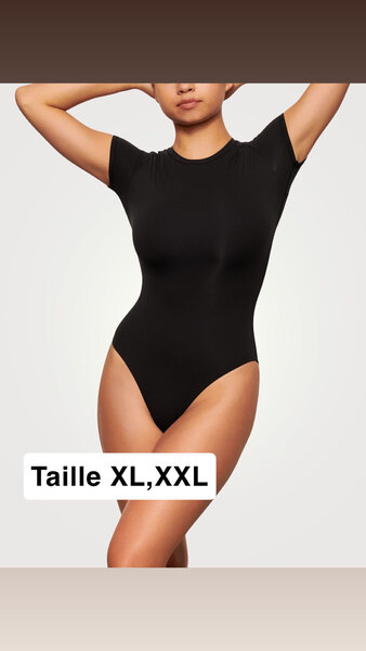 Body noir manches courtes