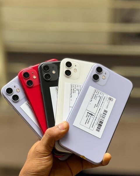 IPHONE 11 64GO CASI NEUF