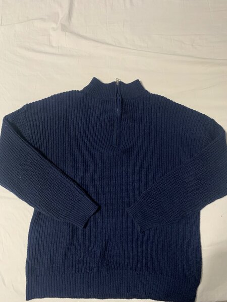 Свитер-полузамок