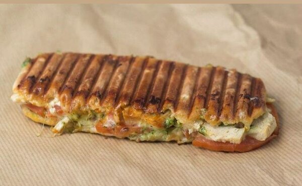 Panini saucisse jambon hachée