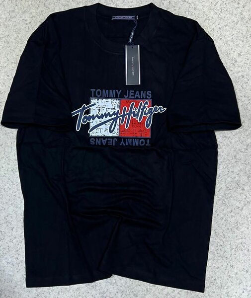 T-shirt élégante unisexe