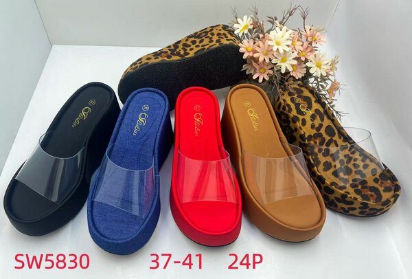 Élégantes mules compensées femme