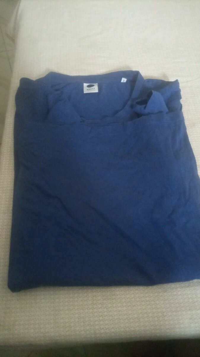 T-shirt bleu
