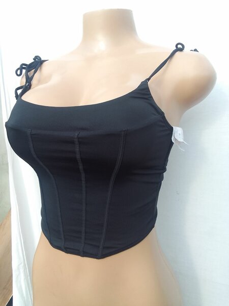 Top dos nu élégant pour femme