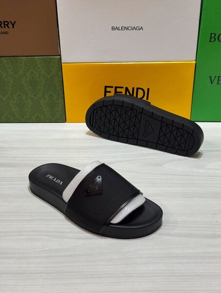 Sandales en cuir élégantes