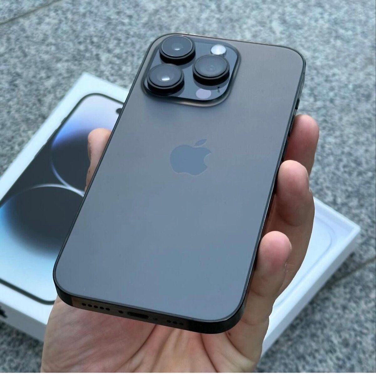 iPhone 14 Pro Max 128gig in box