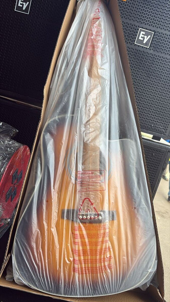 Guitare électro acoustique