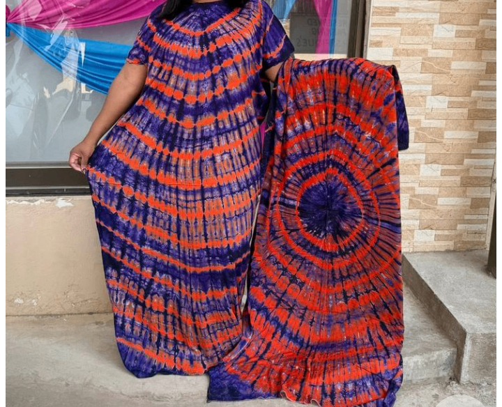 Caftan élégant en tie-dye