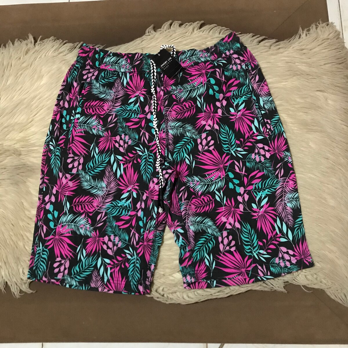 Neat Sweatpants shorts