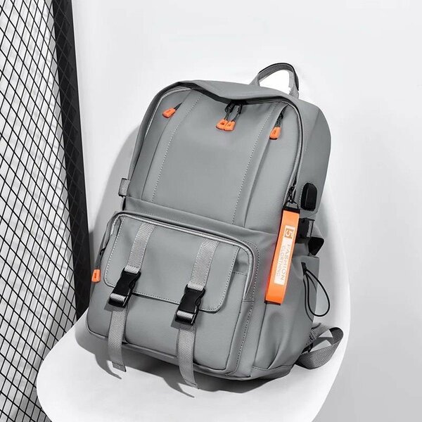 *SAC À DOSIMPERMÉABLE*    Facile à nettoyer