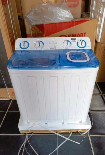 Lave-linge semi-automatique compact