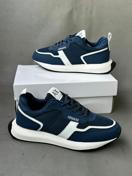 Sneakers Armani élégants