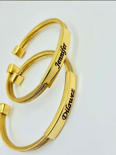 Bracelet en acier personnalisé