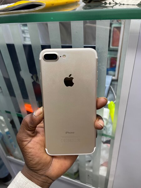 iPhone 7 Plus quasi neuf