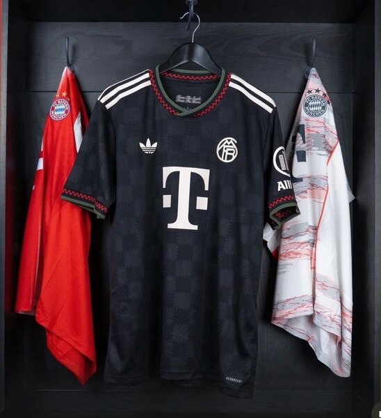 Maillot de Football Noir Édition Limitée